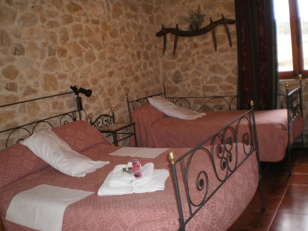 Masia Del Aragones Peñarroya de Tastavins Szoba fotó